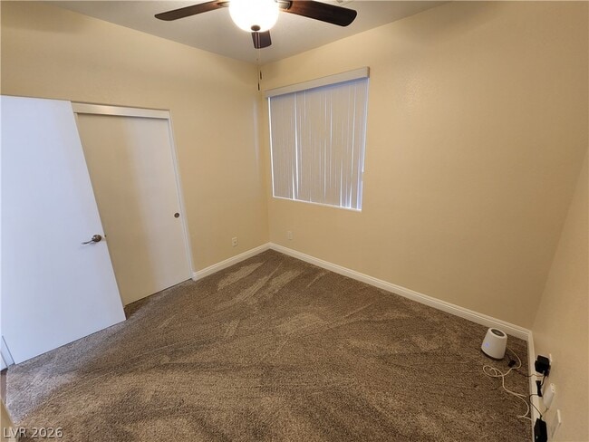 Building Photo - 300 Vilberti Ct