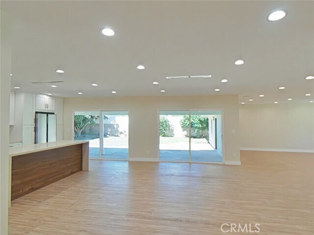 Building Photo - 17633 Nordhoff St