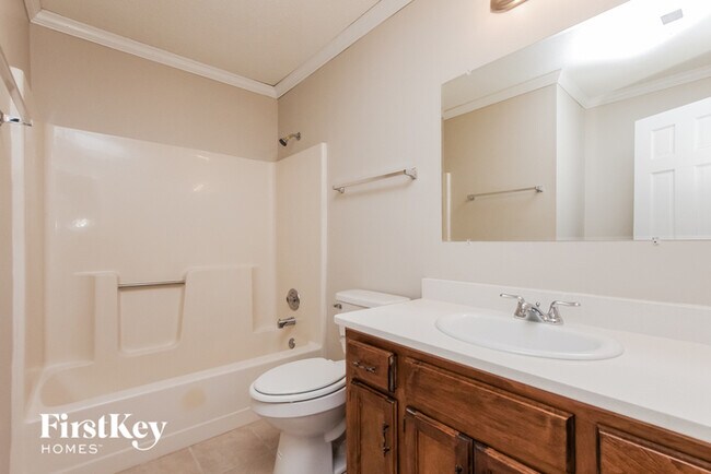 Building Photo - 2310 Fernridge Ln