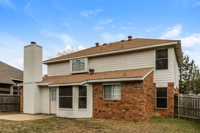 Building Photo - 208 Chamblin Dr