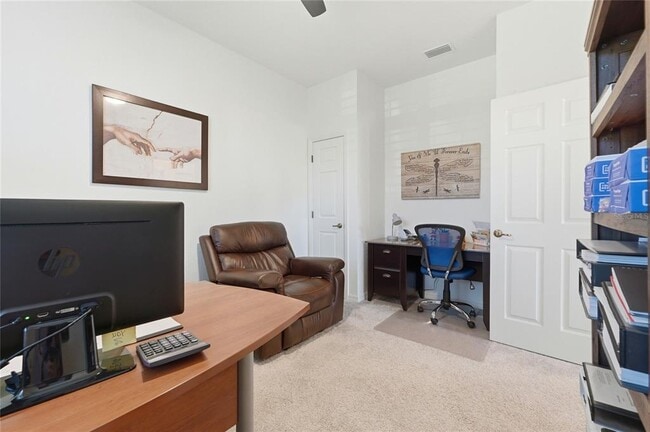 Building Photo - 1033 Sawgrass Dr