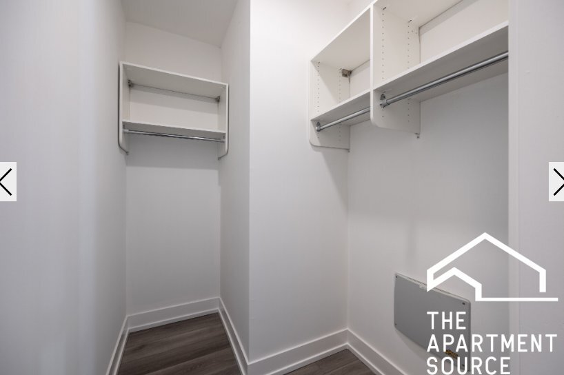 Building Photo - 3933 N Janssen Ave