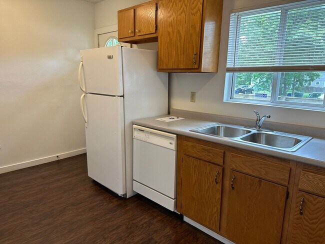 Building Photo - 2497-2499-2499 Adams Ave