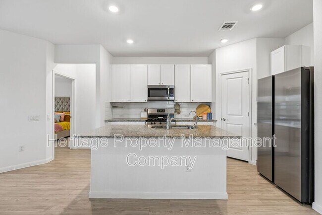 Building Photo - 634 Bean Bnd