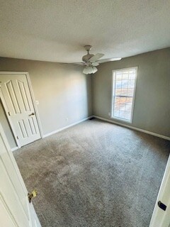 Building Photo - 478 S Hillcrest Rd