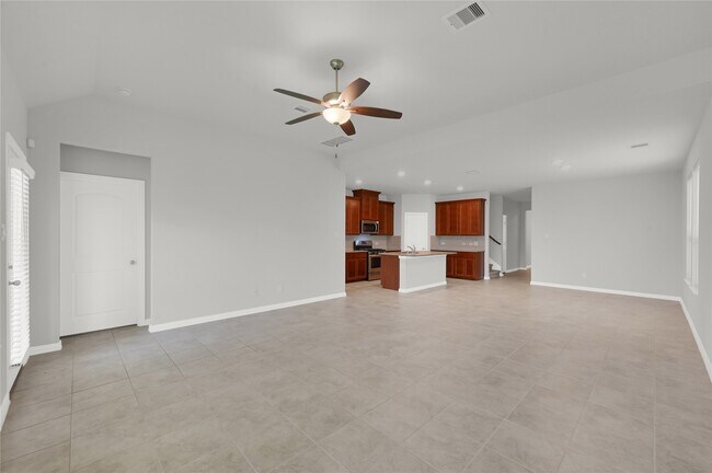 Building Photo - 175 Gray Pne Grv
