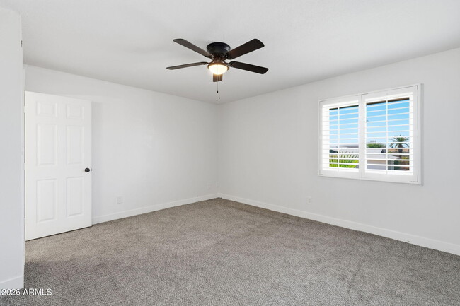 Building Photo - 1628 E Hermosa Dr