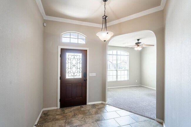 Building Photo - 6969 King Ranch Rd