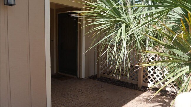 Building Photo - 3026 Vinson Ave