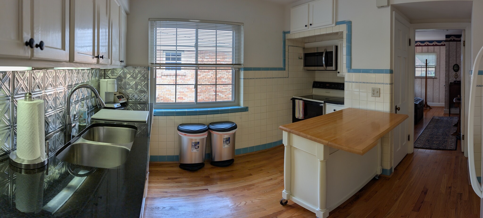 Building Photo - 6201 Lisbon Ave