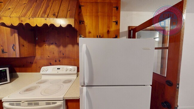 Building Photo - Enjoy Rural Living, Close To City & Freeways!!!  Beautiful Outdoor Living Space, Single Level Ran...