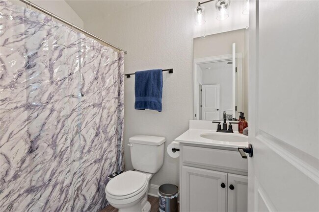 Building Photo - 156 Janelle Ln