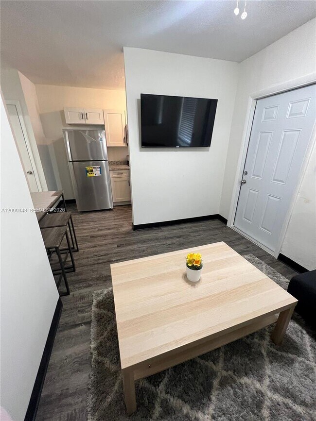 Building Photo - 1191 NW 8th Street Rd