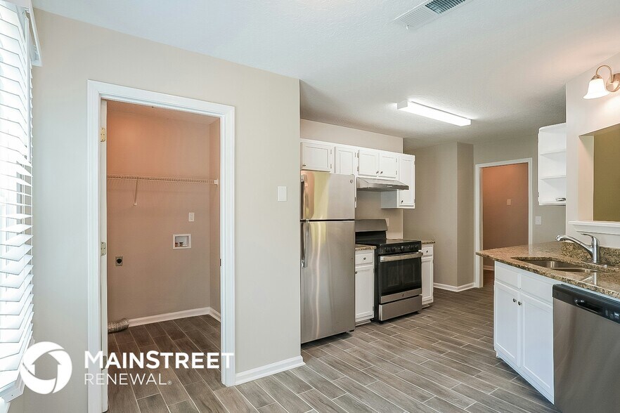 Building Photo - 4351 Starboard Dr