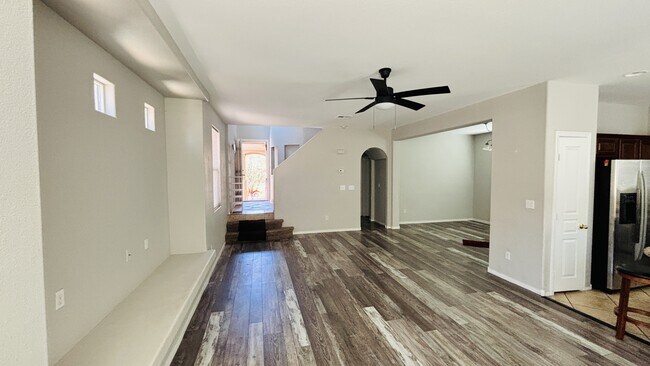 Building Photo - 9171 Vintage Wine Ave