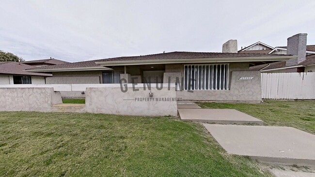 Primary Photo - 17332 San Luis St