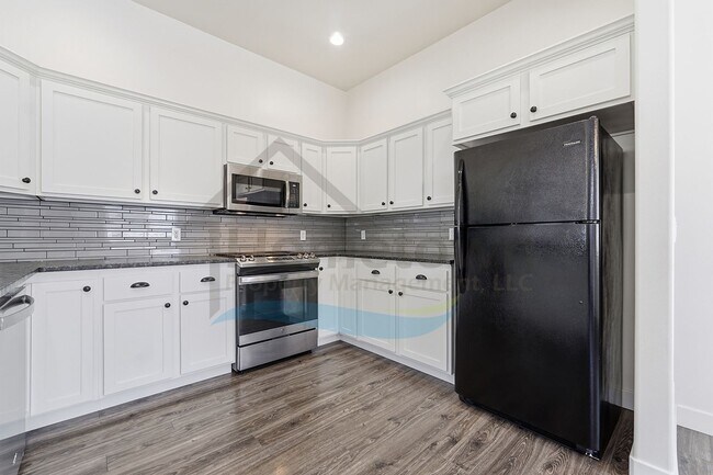 Building Photo - 5163 E Portside Ct