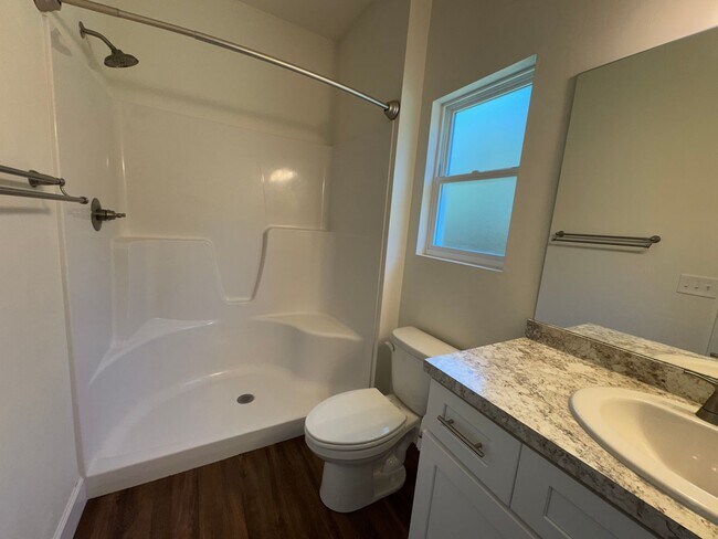 Building Photo - Newer 2 Bedroom, 2 Bath home in Lake City