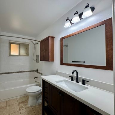 Building Photo - Spacious 4 bedroom home in Westminster! Av...