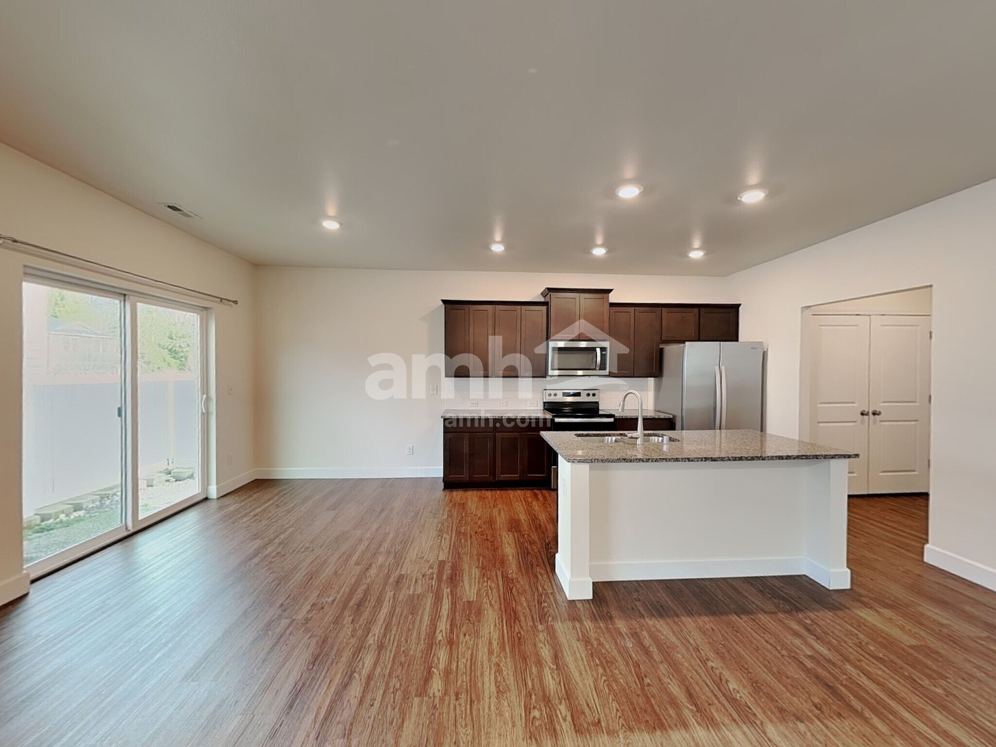 Building Photo - 10309 21st Pl SE