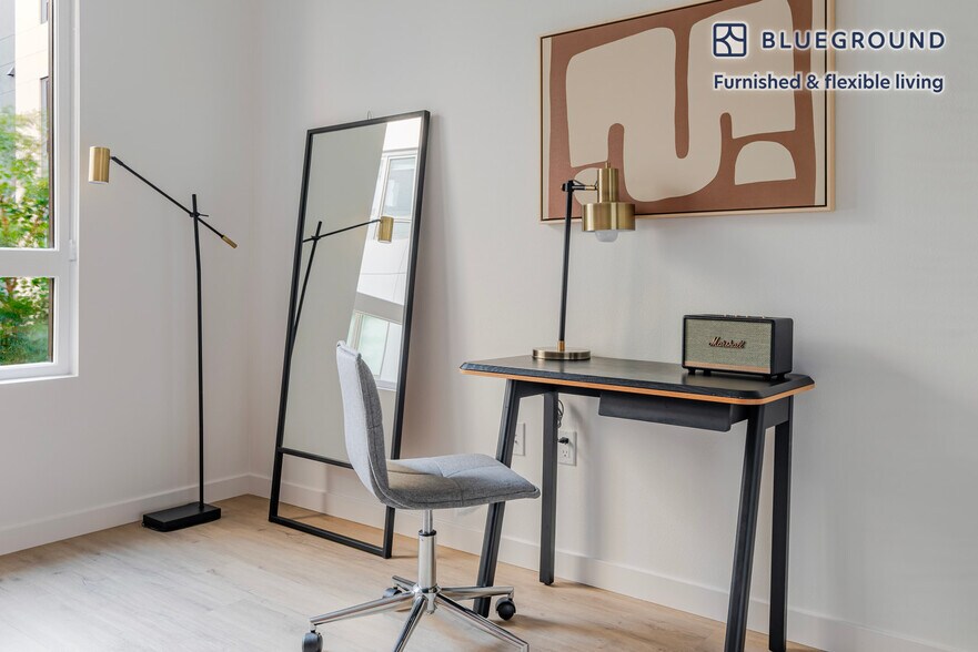 Building Photo - 350 Chastain Pl