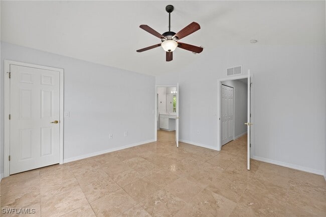 Building Photo - 1084 Hampton Cir