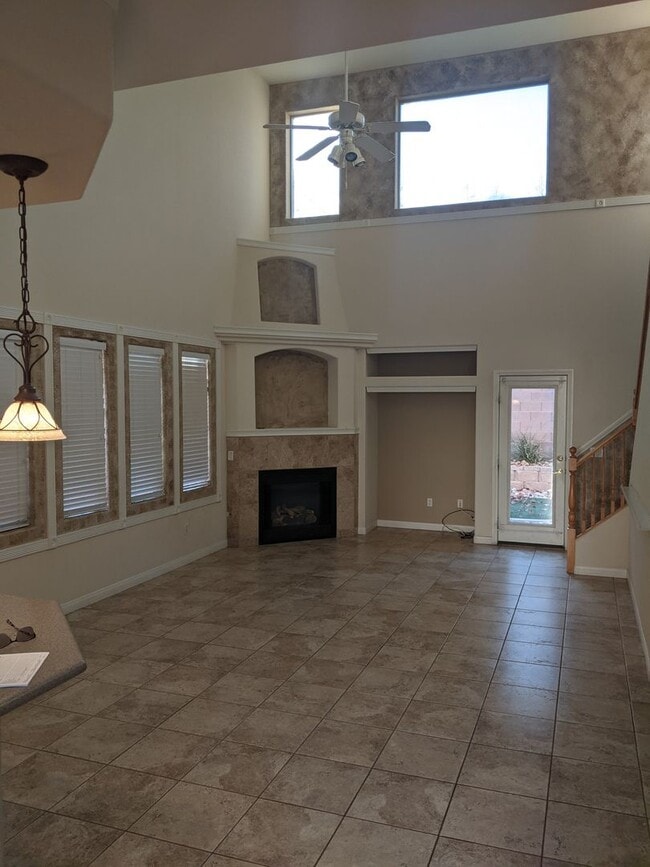 Building Photo - **Beautiful Summerlin Home – 3 Bed, 3 Bath...