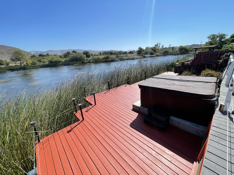 Enjoy jacuzzi with great views - 1534 Oceanaire Dr