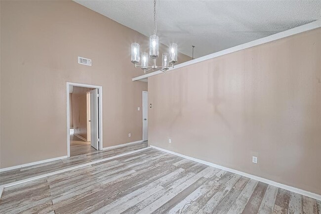 Building Photo - 2907 Waypark Dr