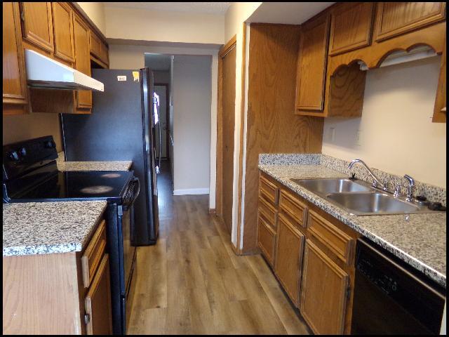 Building Photo - 39 Oak Forest Loop