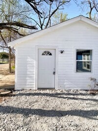 Building Photo - 2301 N 16th St