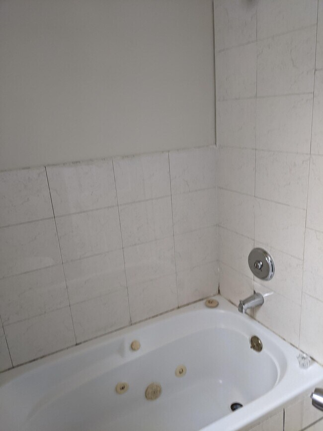 Building Photo - 1824 N Taney St