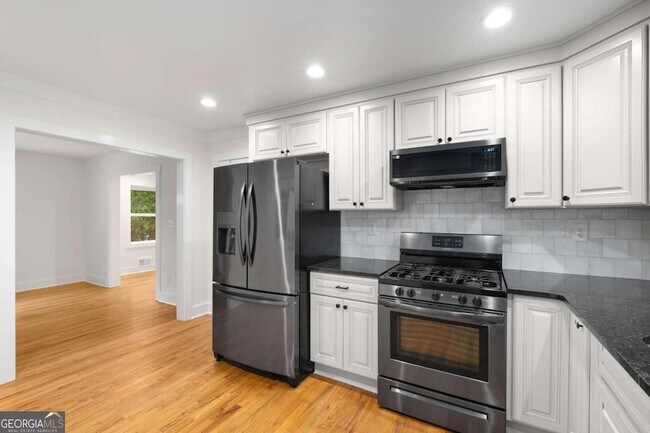 Building Photo - 1857 Boulderview Dr SE