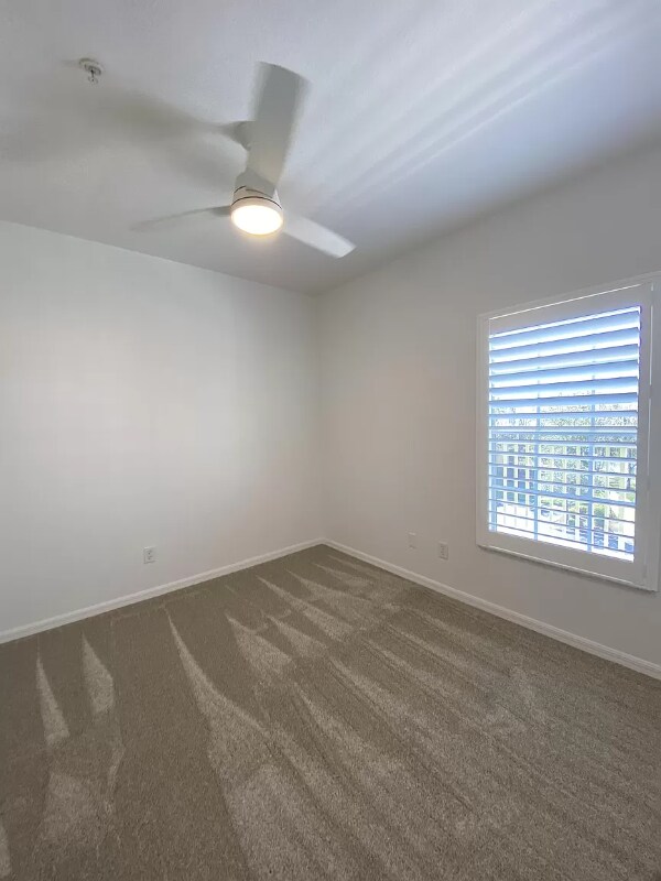 Building Photo - 2060 Willow Hammock Cir