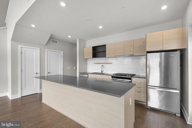 Building Photo - 502 Diamondback Dr