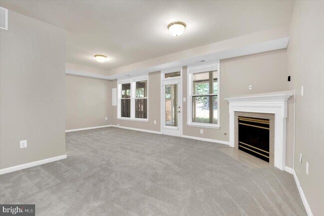 Building Photo - 47698 Loweland Terrace
