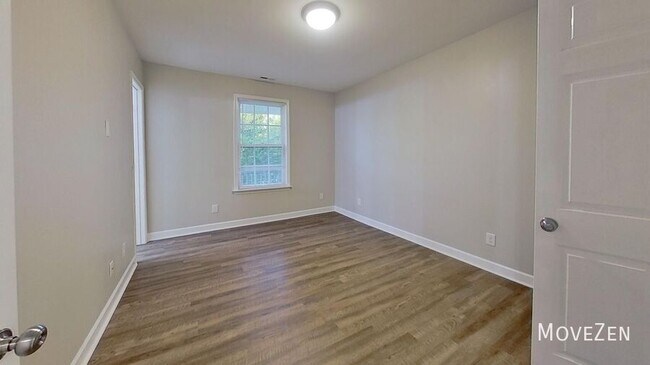 Building Photo - 1132 Norris Rd