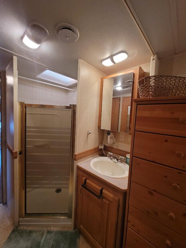 Building Photo - 9797 E 32nd St