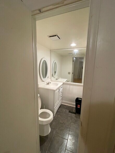 Bedroom #2 in suite Half Bathroom - 205 E Jolly Rd
