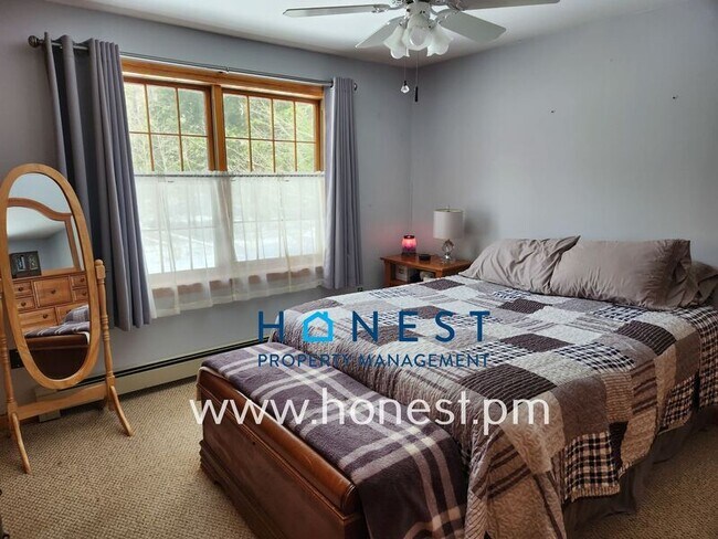 Building Photo - 12 Joey Ln