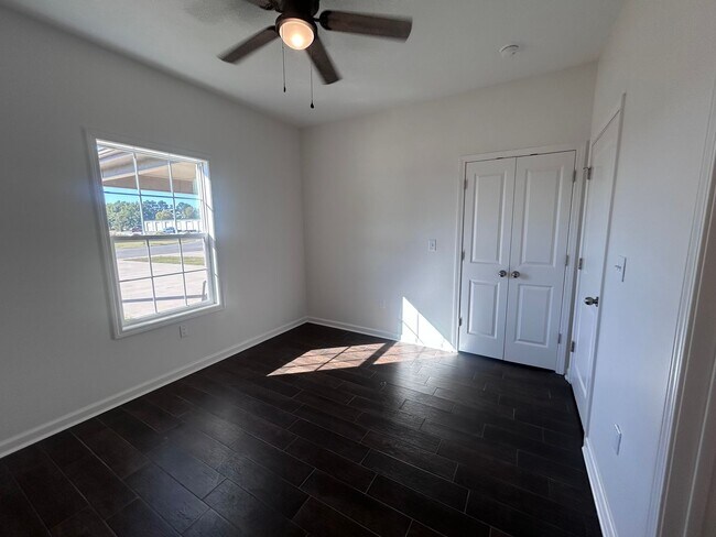 Building Photo - 4804 Antosh Cir