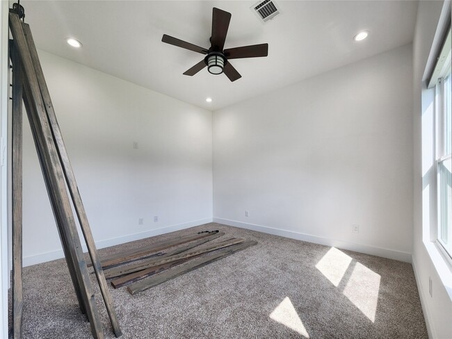 Building Photo - 2529 FM356