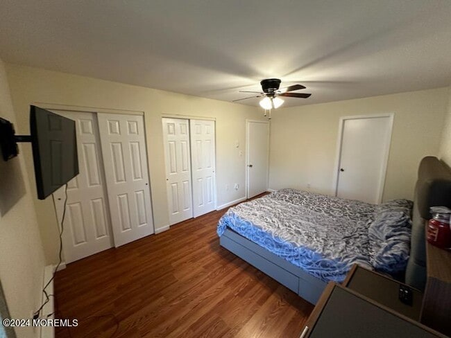 Building Photo - 178 Amberly Dr