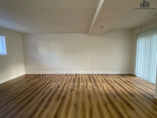 Building Photo - Covington Gem – Spacious 4BR/2BA Remodeled Home!