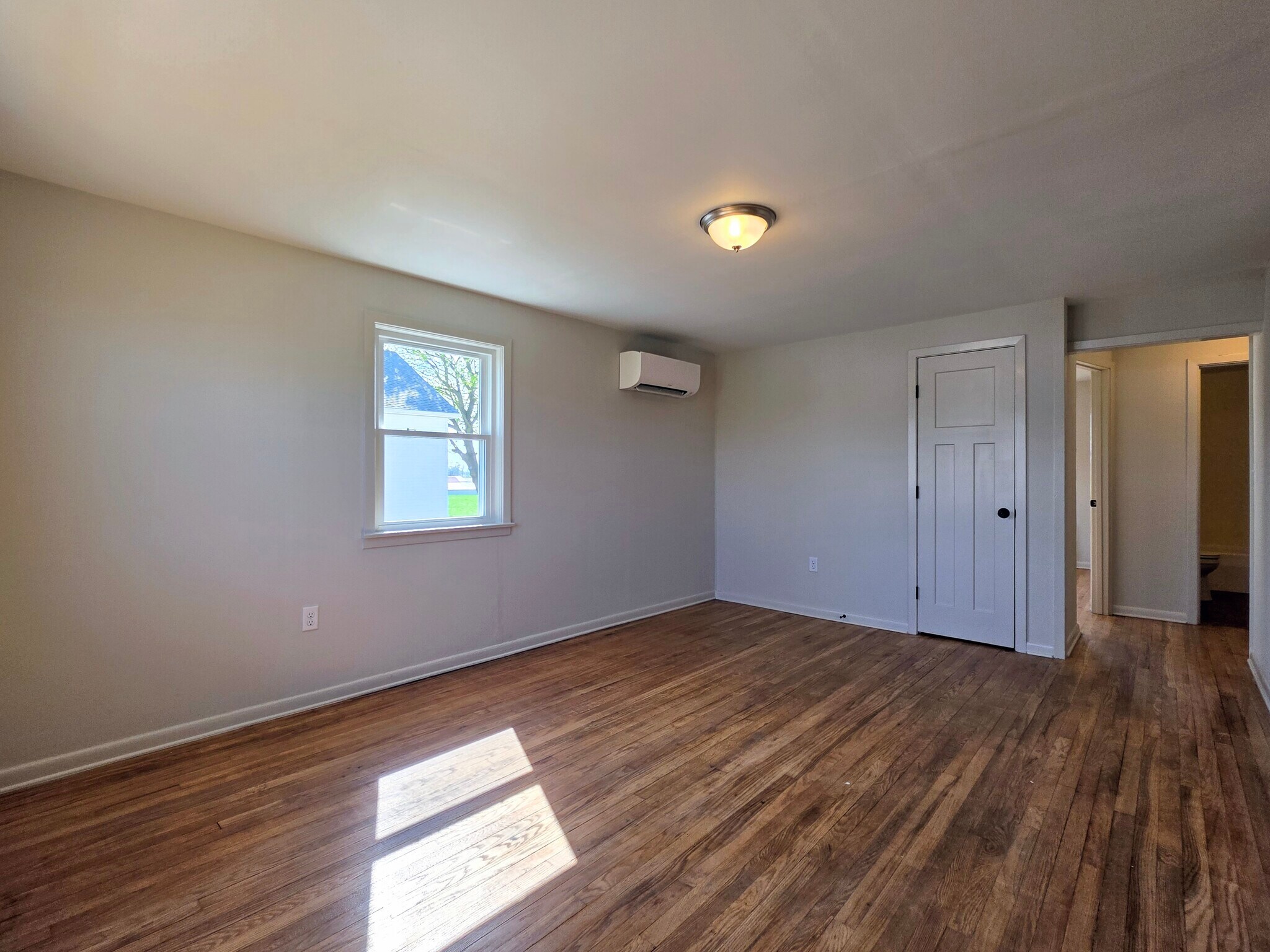 Building Photo - 2622 Creek Hill Rd