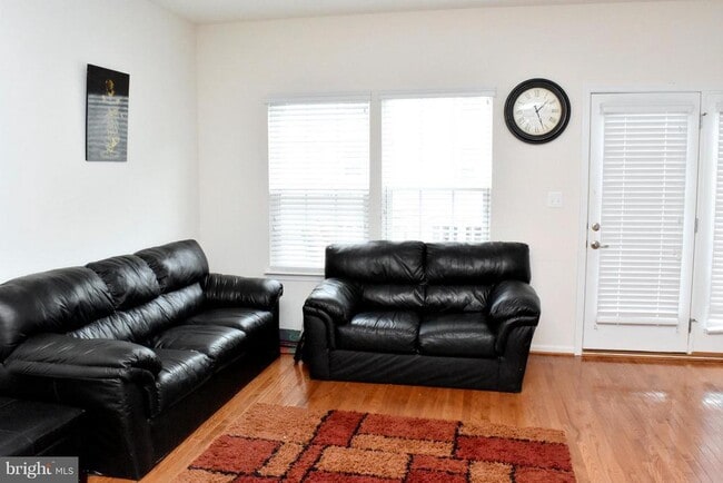 Building Photo - 7430 Rigby Pl