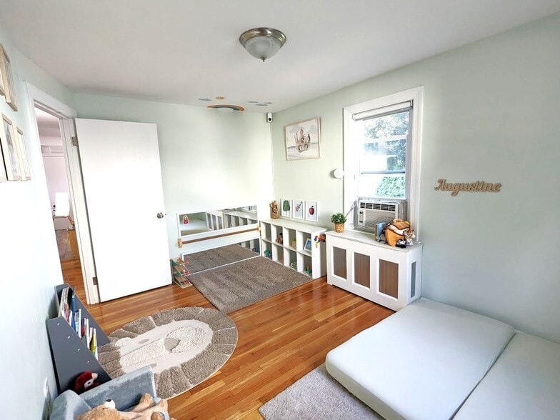 Building Photo - 37 Chandler Ave