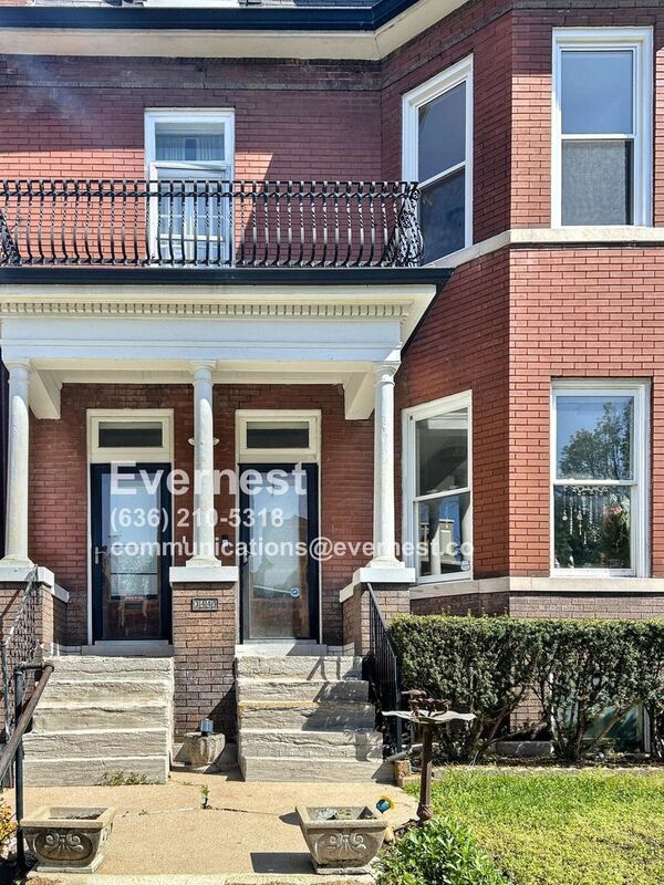 Building Photo - 3449 Crittenden St