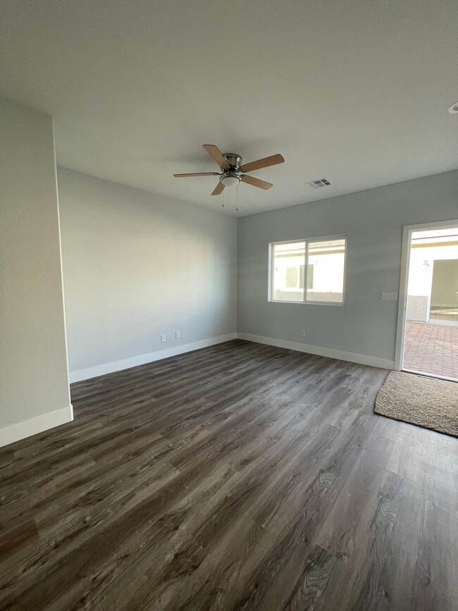 Building Photo - 2 bedroom Condo in Pahrump