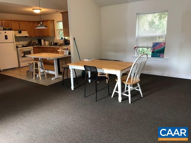 Building Photo - 109 Chelsea Dr